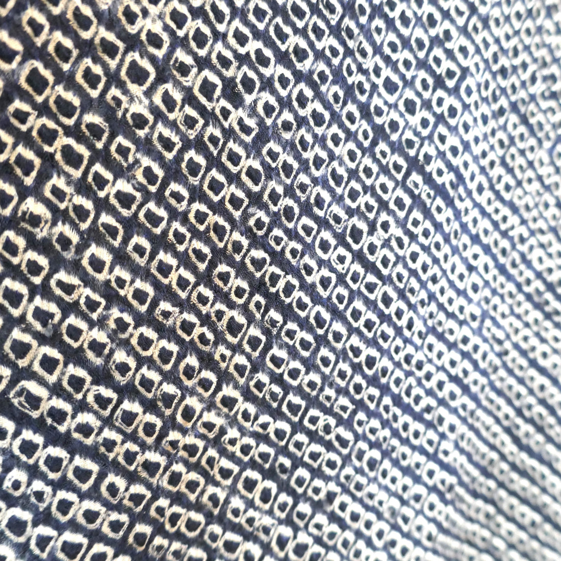 Découvre les secrets de la teinture japonaise Shibori