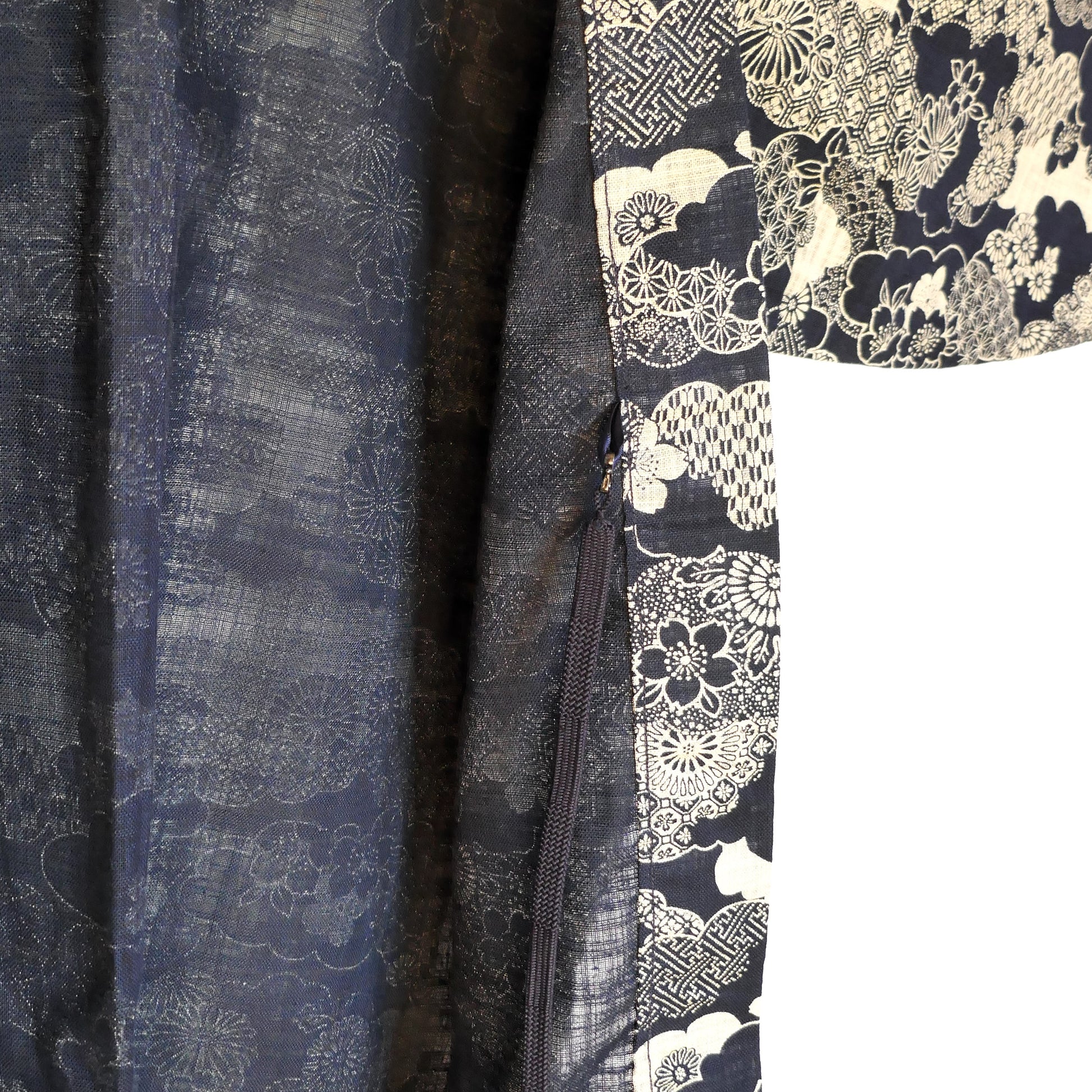 zoom sur les haori himo de la veste courte haori japonaise