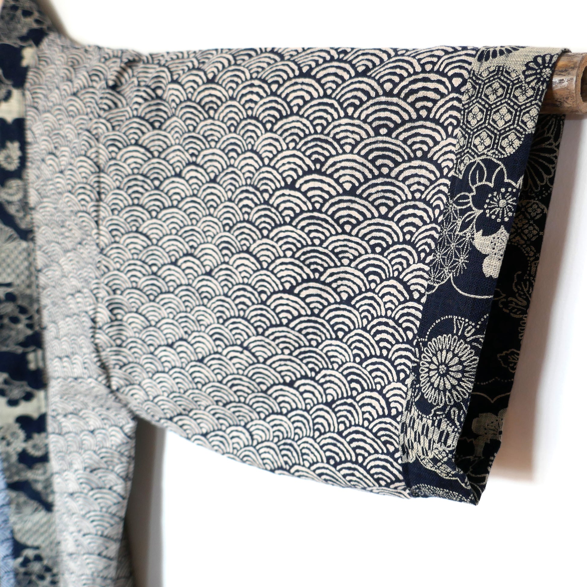 manche gauche détail de la finition tissu umi no sakura