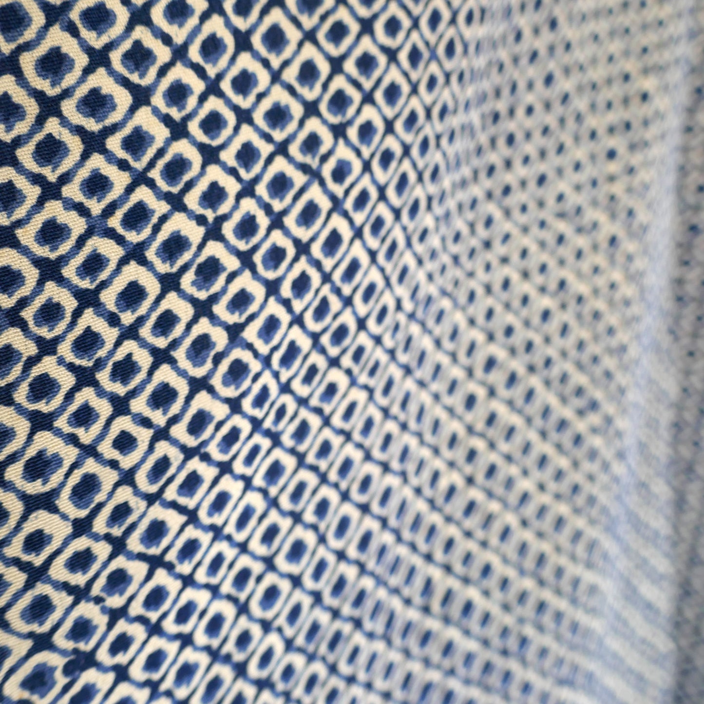 texture-soie-shibori-haori-vintage-bleu.