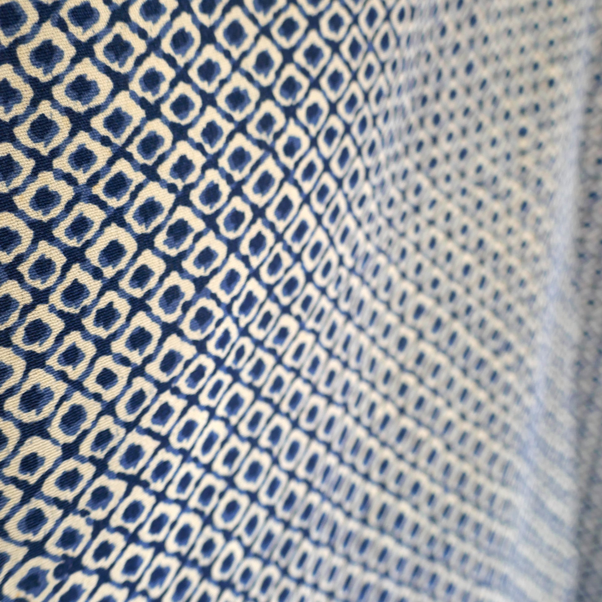 texture-soie-shibori-haori-vintage-bleu.