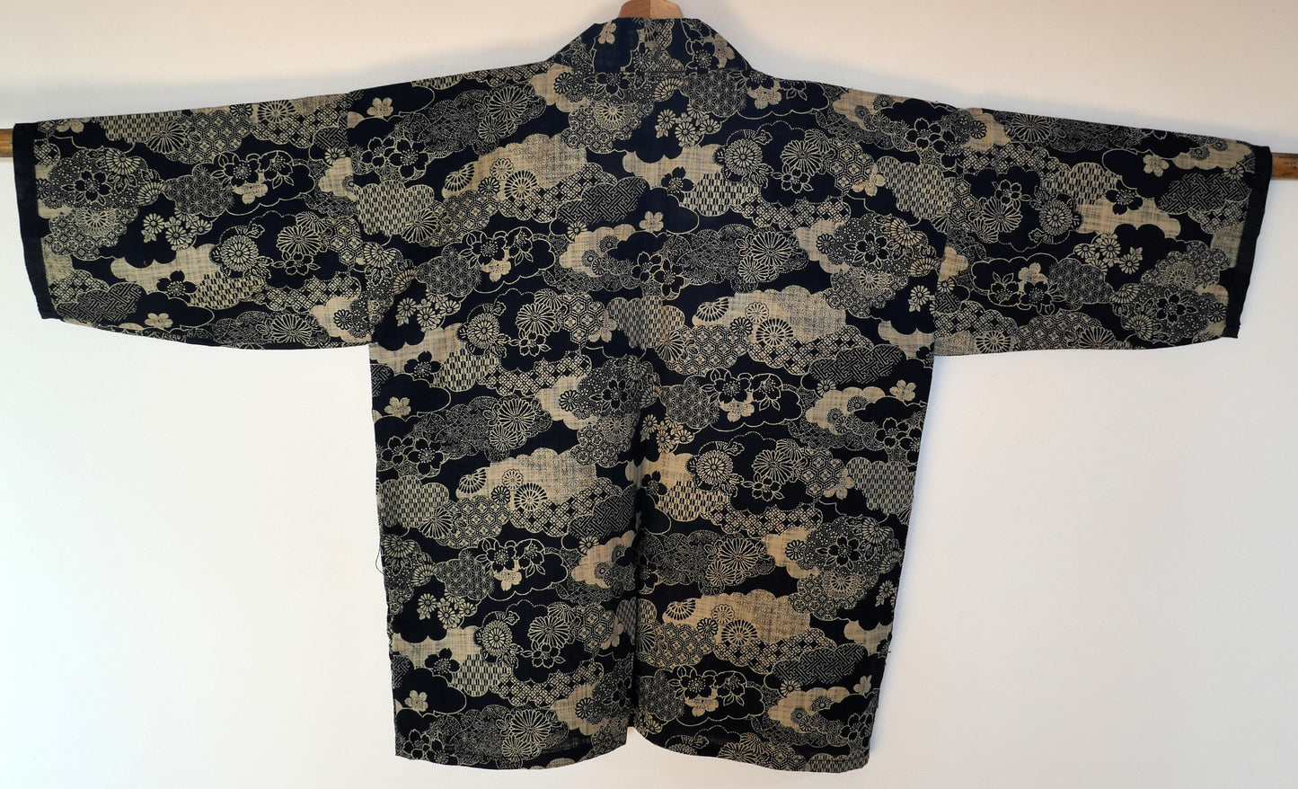 vue globale de dos de la veste japonaise haori créée par Kogedo l'atelier