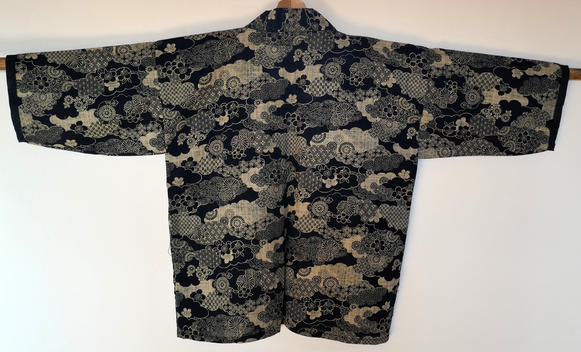 vue globale de dos de la veste japonaise haori créée par Kogedo l'atelier