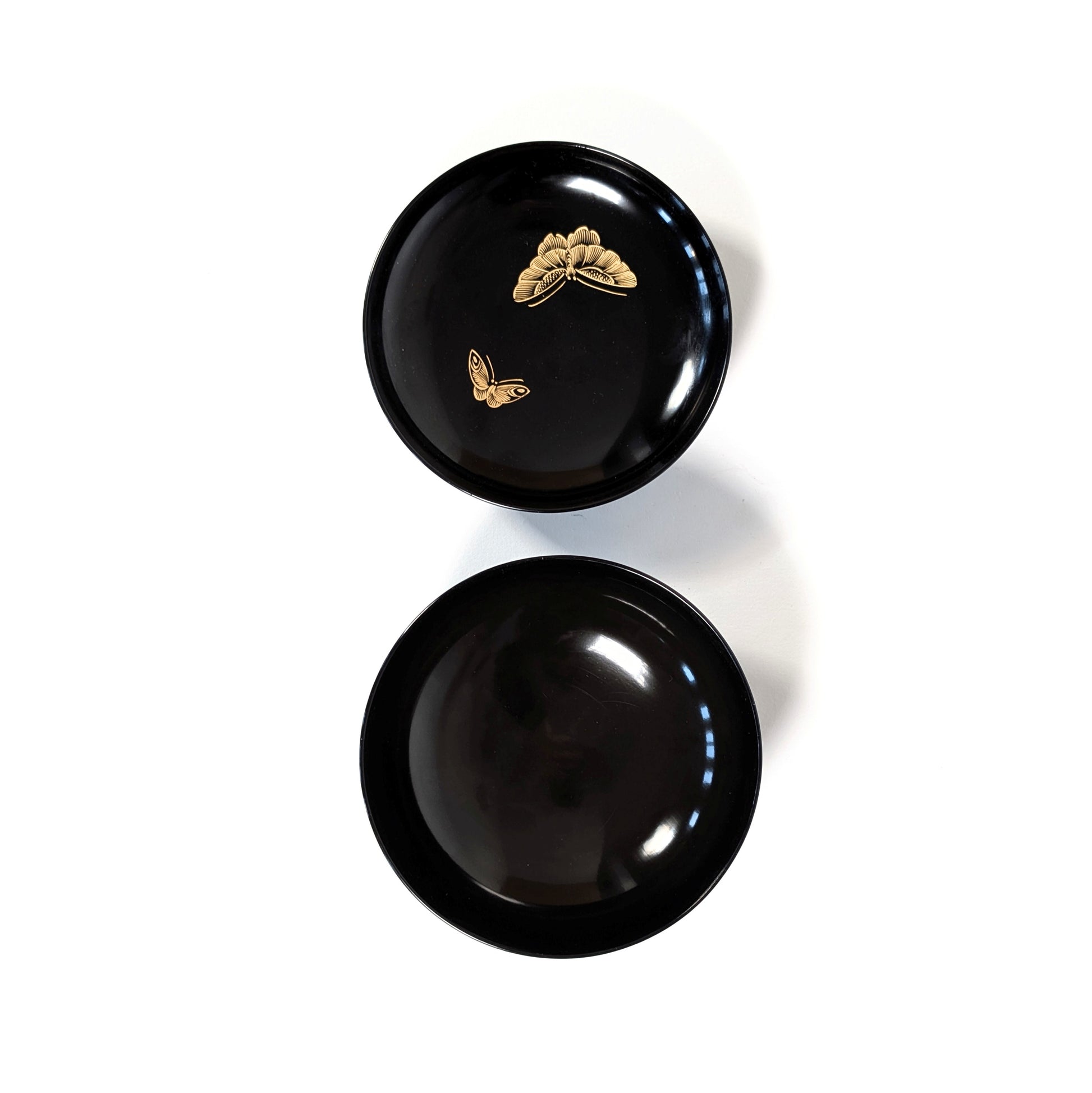 Bol couvert Wajima-nuri en laque traditionnelle japonaise, décor maki-e or, antiquité Showa artisanale.