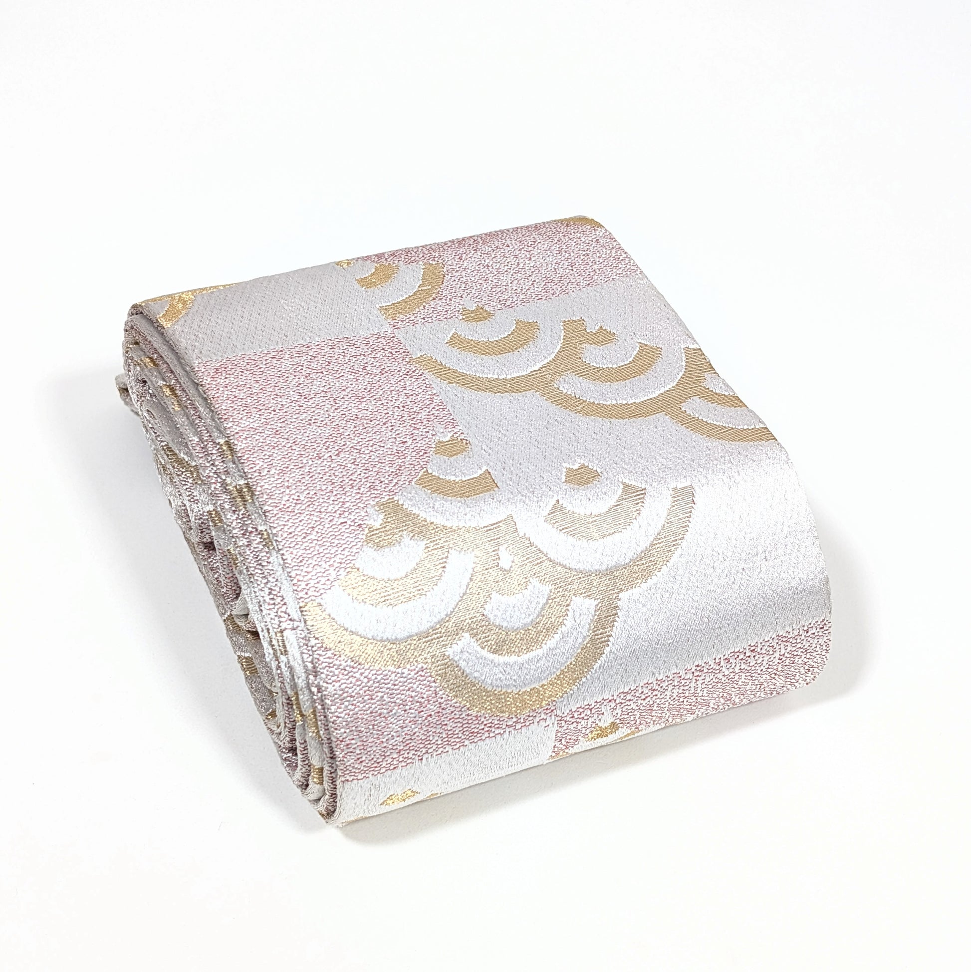 Ceinture de kimono japonaise maru hanhaba obi en soie argent et or, motifs de vagues seigaiha sur deux faces