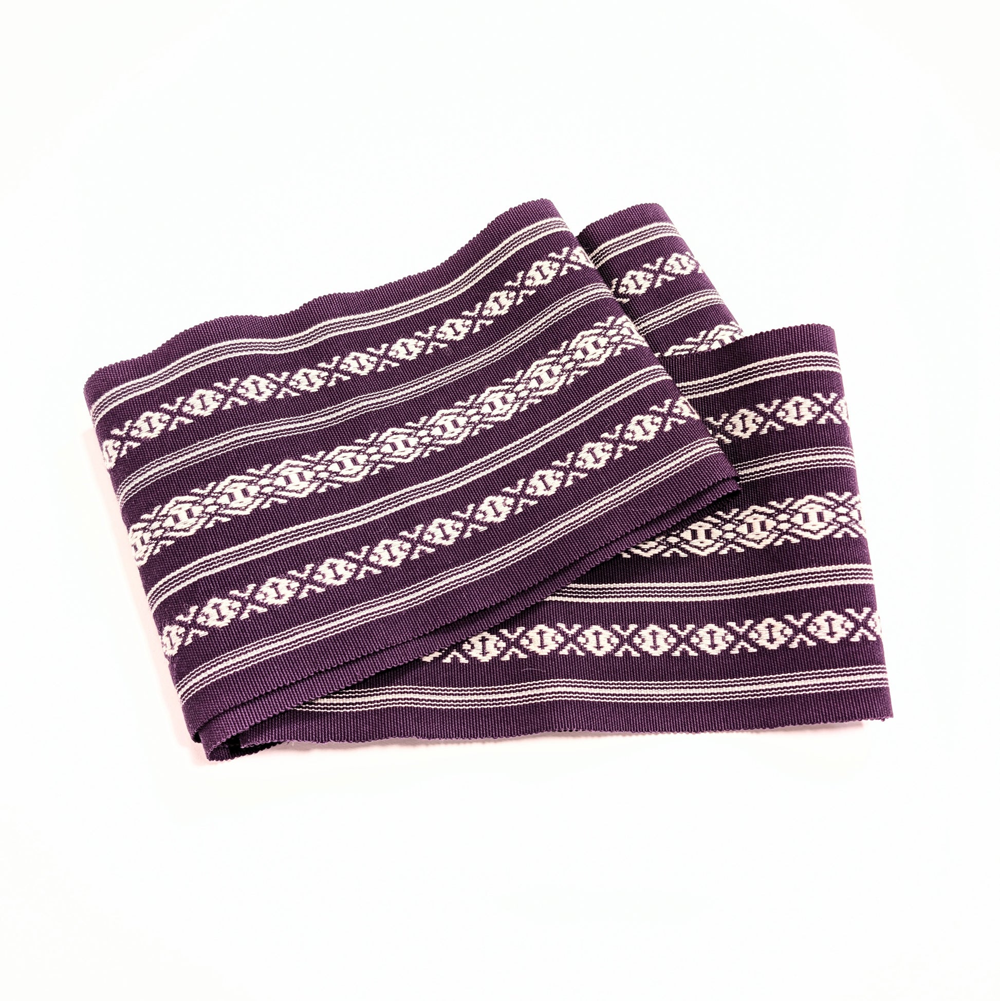 Ceinture de yukata homme violette à rayures écrues, motif Hakata kenjō 博多献上 sur obi japonais en coton
