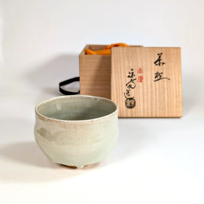 Chawan vintage japonais Akahada-yaki attribué à Onishi Rakusai, bol de cérémonie du thé avec tomobako