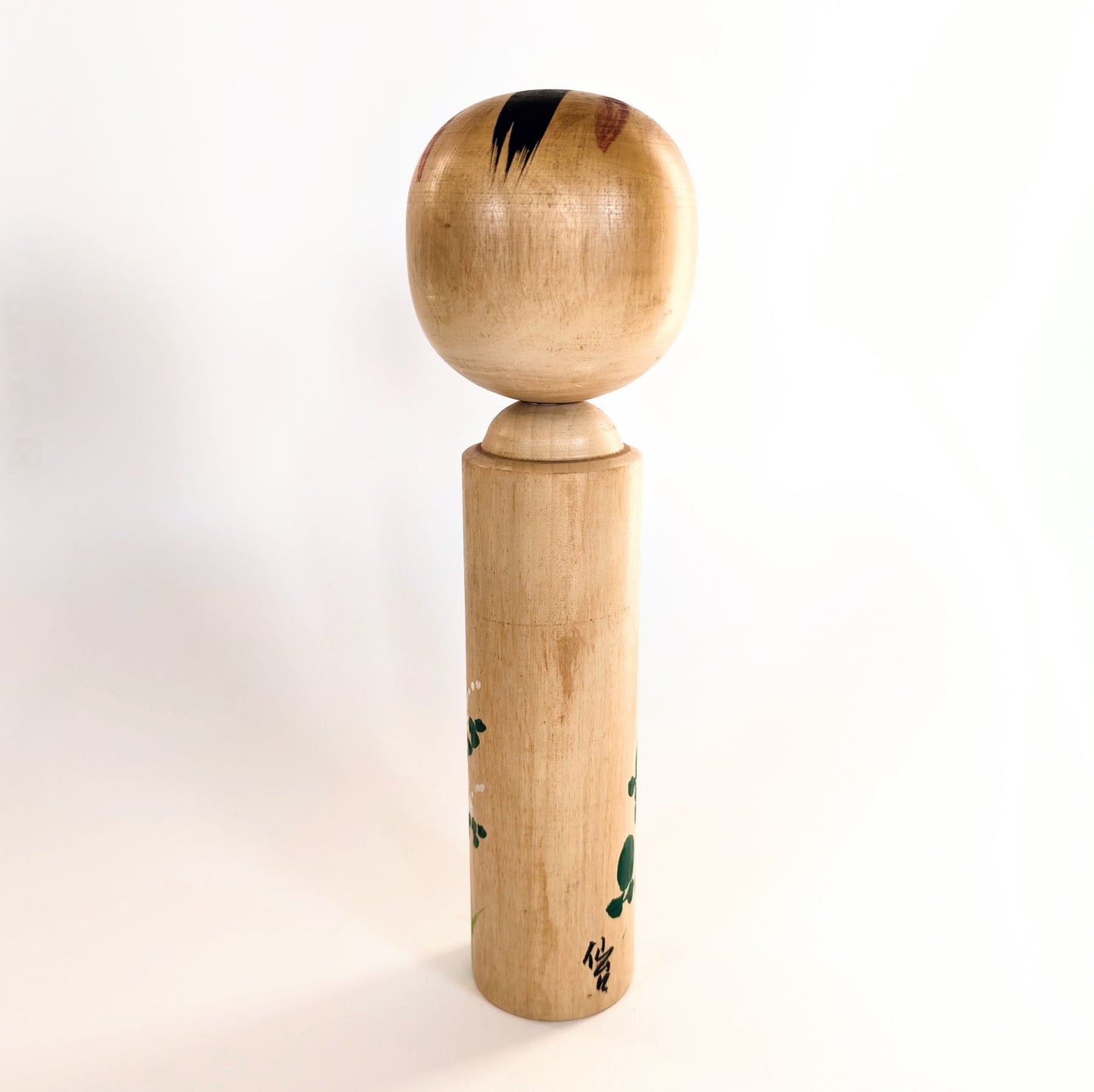 Figurine japonaise en bois kokeshi Usuki Hakuhō, vue arrière, artisanat japonais vintage