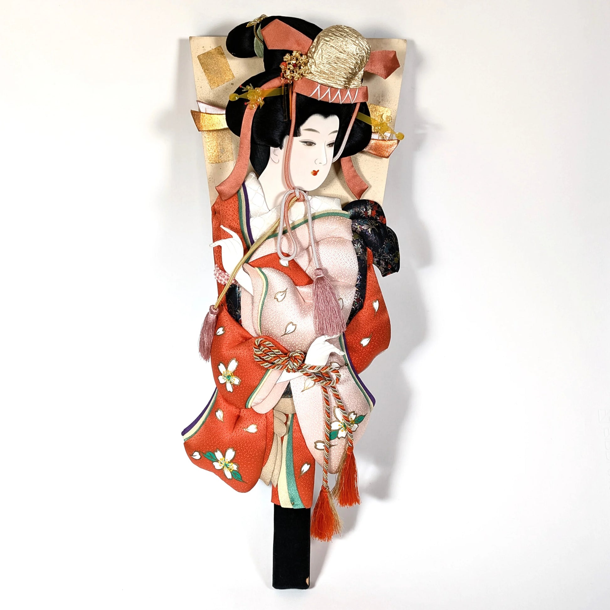 Hagoita japonaise décorative en textile et soie anciens, art traditionnel japonais en relief oshi-e