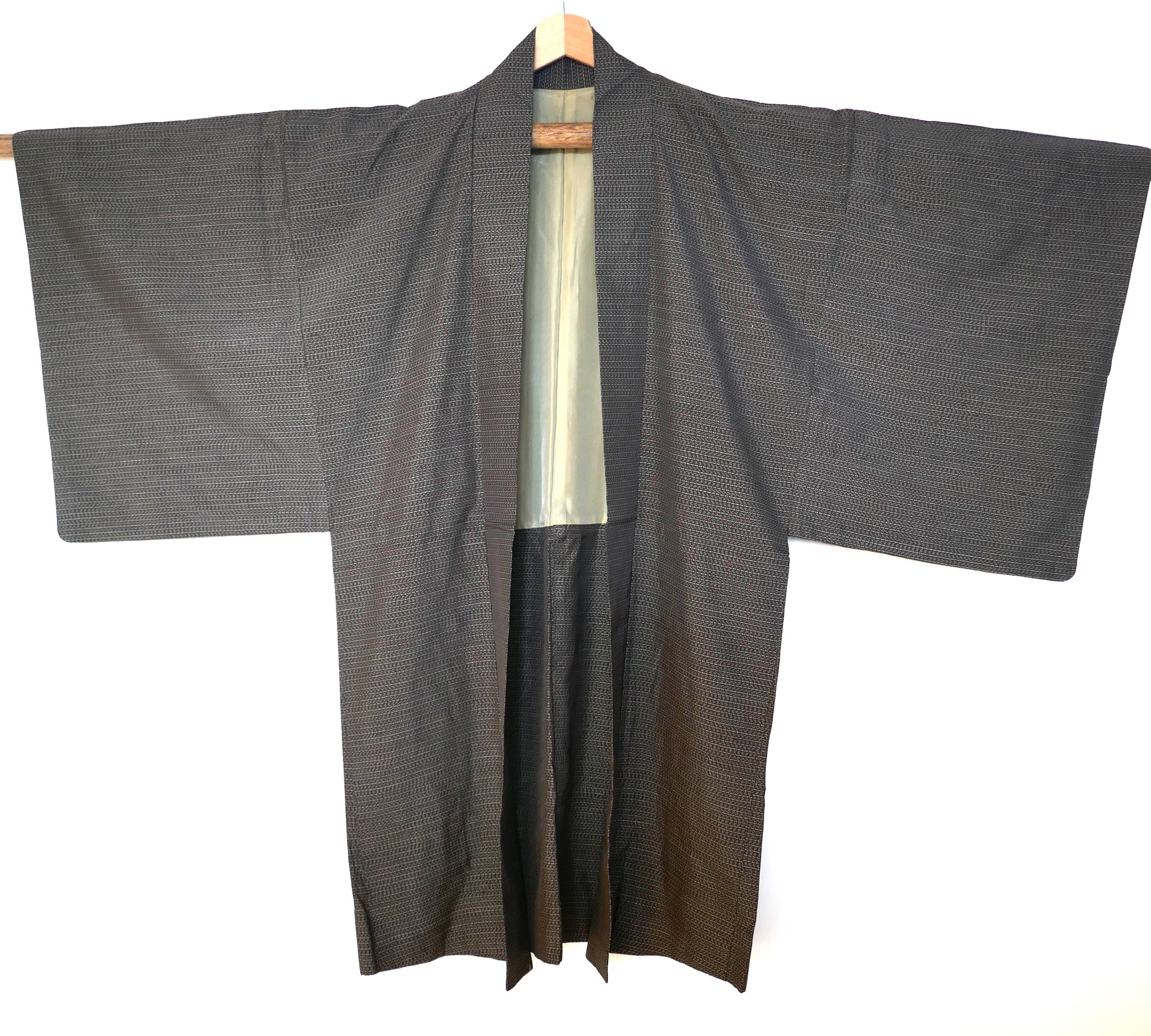 Haori homme vintage en laine – vue complète de face, veste kimono japonaise