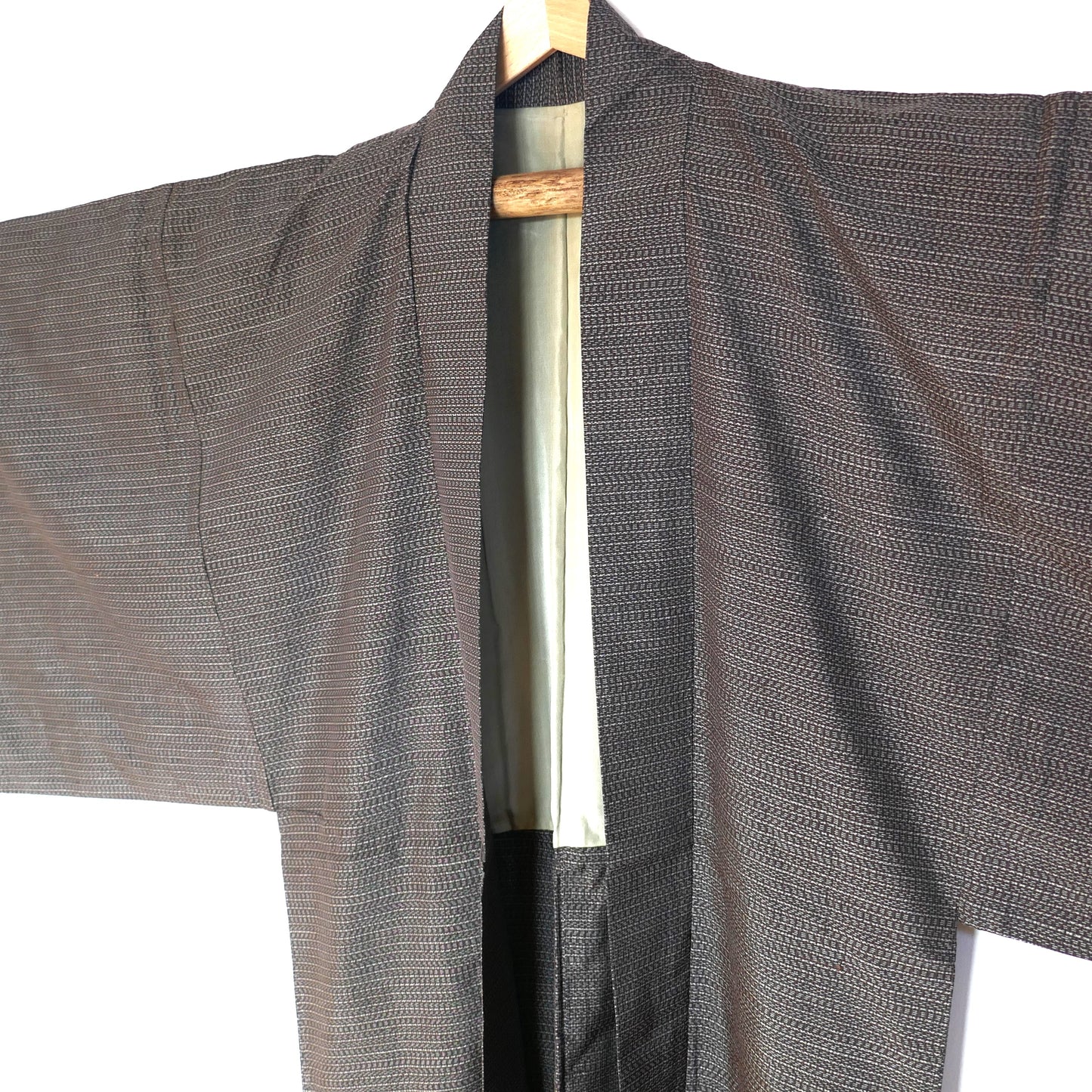 Veste kimono japonaise vintage pour homme – haori en laine fine vue de face