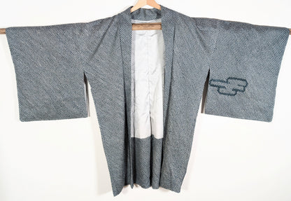 Haori japonais traditionnel en soie shibori kumo bleu gris motif nuages veste kimono vintage