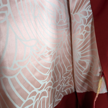 Doublure haura de haori vintage japonais en soie habutae avec motif traditionnel japonais