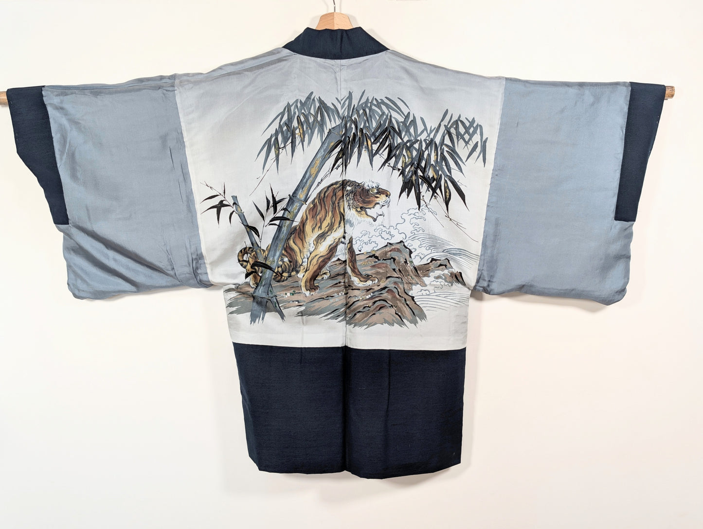 doublure haori vintage tigre et bambou sur soie japanese heritage textile