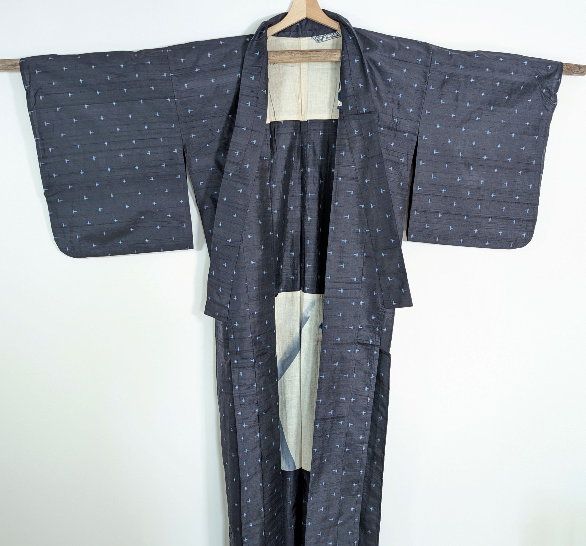 Intérieur d’un kimono hitoe homme non doublé avec renforts traditionnels en coton au dos et au bassin