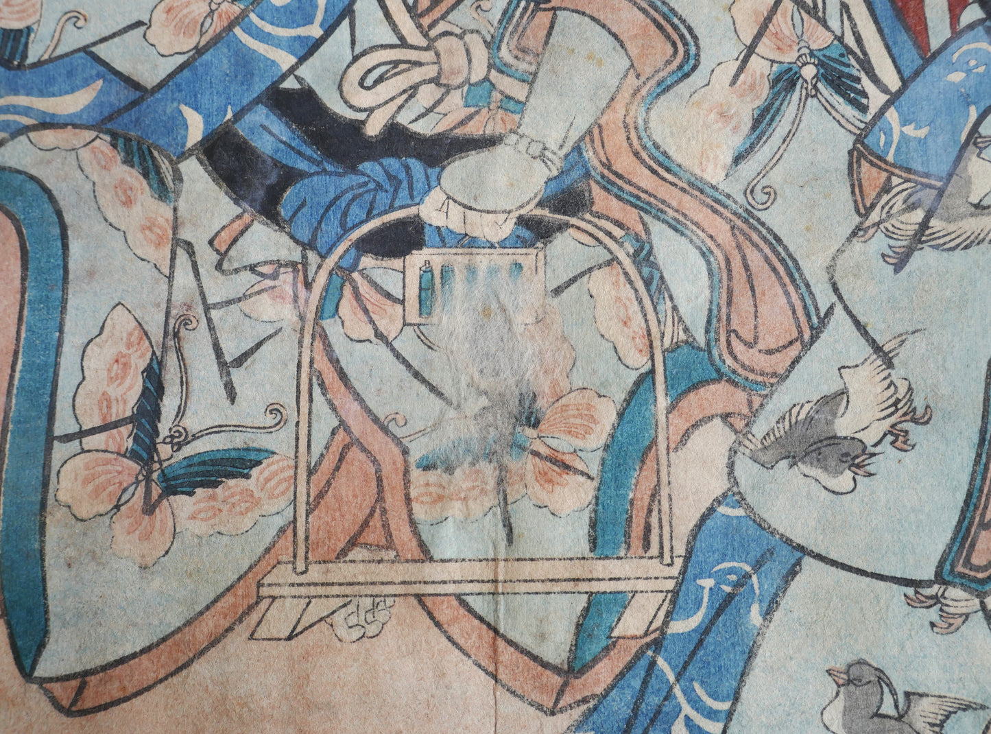 Lanterne suspendue et motifs de papillons sur un kimono de kabuki – détail d’estampe de Toyokuni III