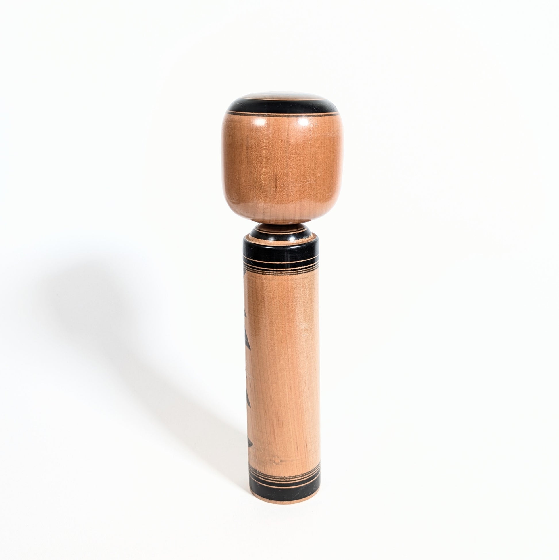 kokeshi de collection Takafuji Yukichi motif chrysanthemum japanese kokeshi doll