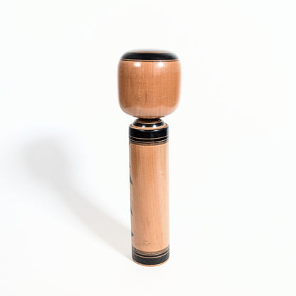 kokeshi de collection Takafuji Yukichi motif chrysanthemum japanese kokeshi doll