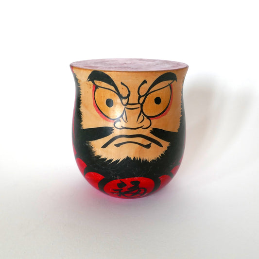Kokeshi Daruma vintage de l’époque Shōwa, visage expressif peint à la main, artisan Kawamura, style traditionnel japonais