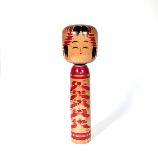 Kokeshi japonaise Togatta signée Fuko, grande poupée en bois ancien, motifs kasane giku peints à la main