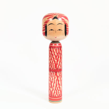 Kokeshi traditionnelle Togatta par Satō Eitarō, poupée japonaise en bois au visage souriant et décor mokume 30,5cm