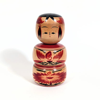 Poupée japonaise kokeshi ancienne de l’école Naruko, forme empilée en bois peint par Suzuki Toshiyuki Unkichi 2ème du nom