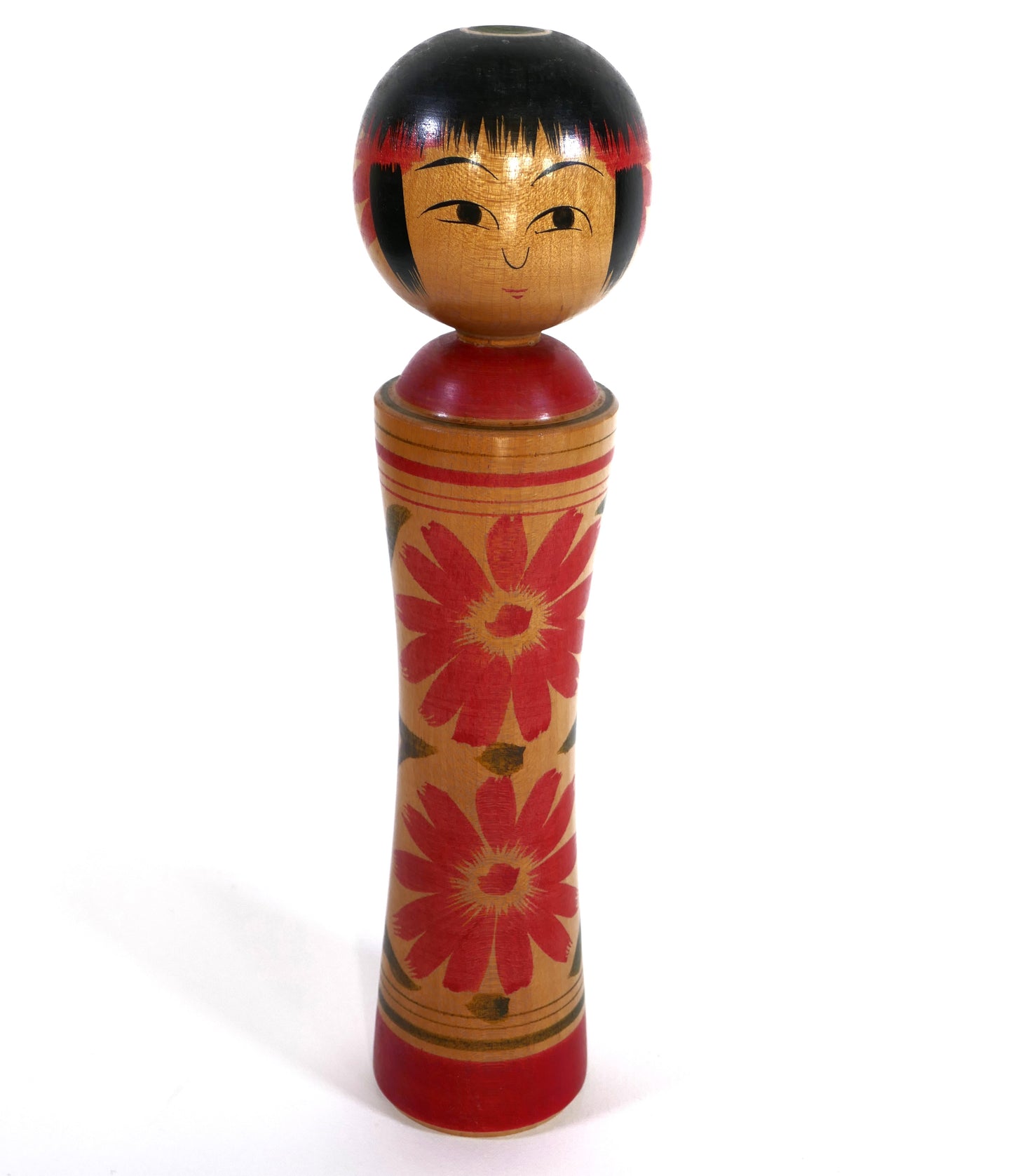 Kokeshi traditionnelle dento japonaise de style Naruko, sous-style Ginzan, artisan Mamoru Izu – vue de face