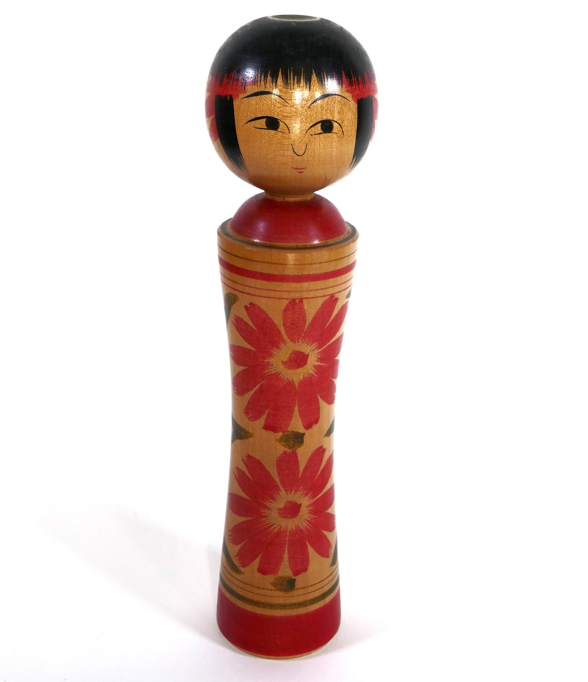 Kokeshi traditionnelle dento japonaise de style Naruko, sous-style Ginzan, artisan Mamoru Izu – vue de face