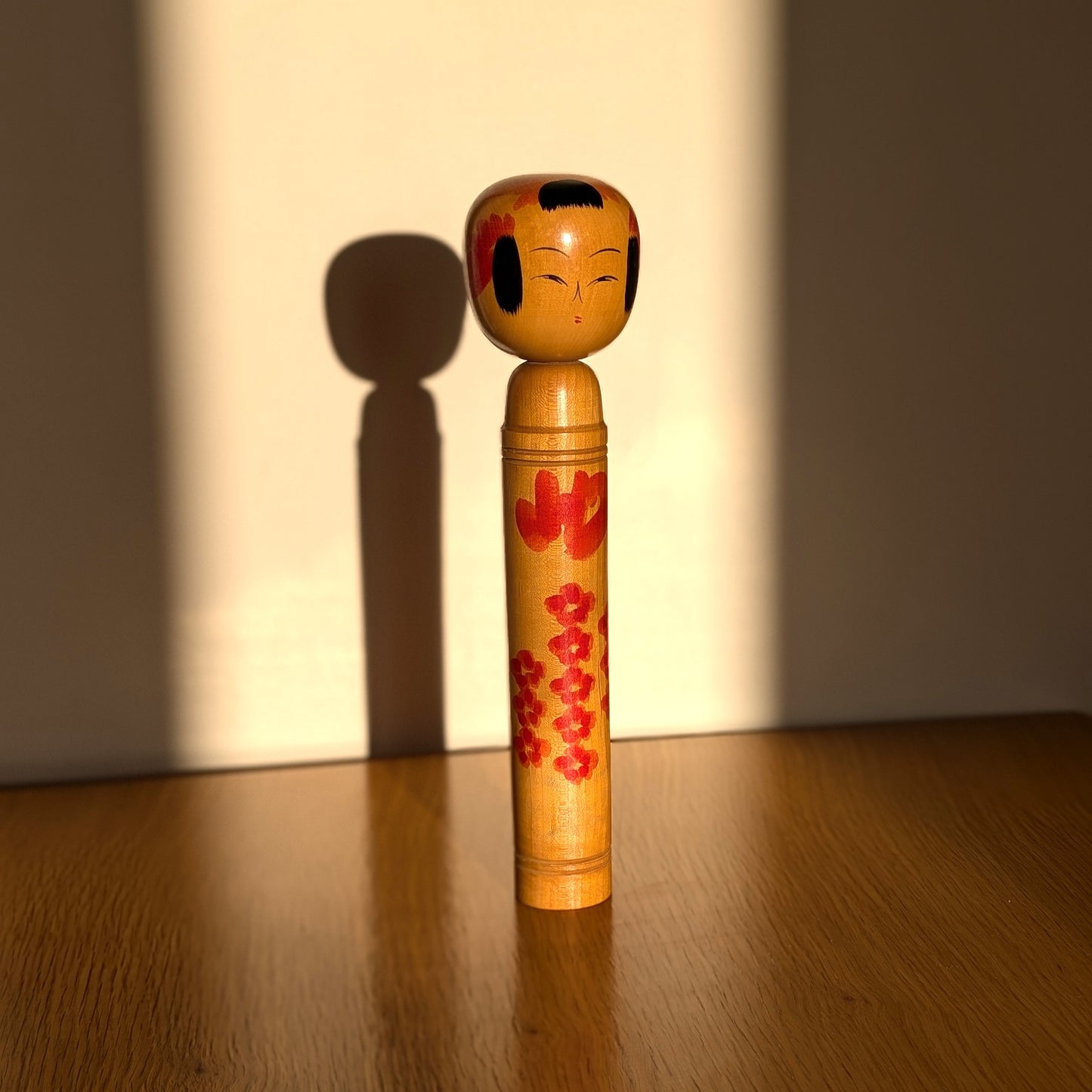 Kokeshi japonaise vintage – Style Sakunami – signée Takeda Shinkichi (武田信吉) – 30cm