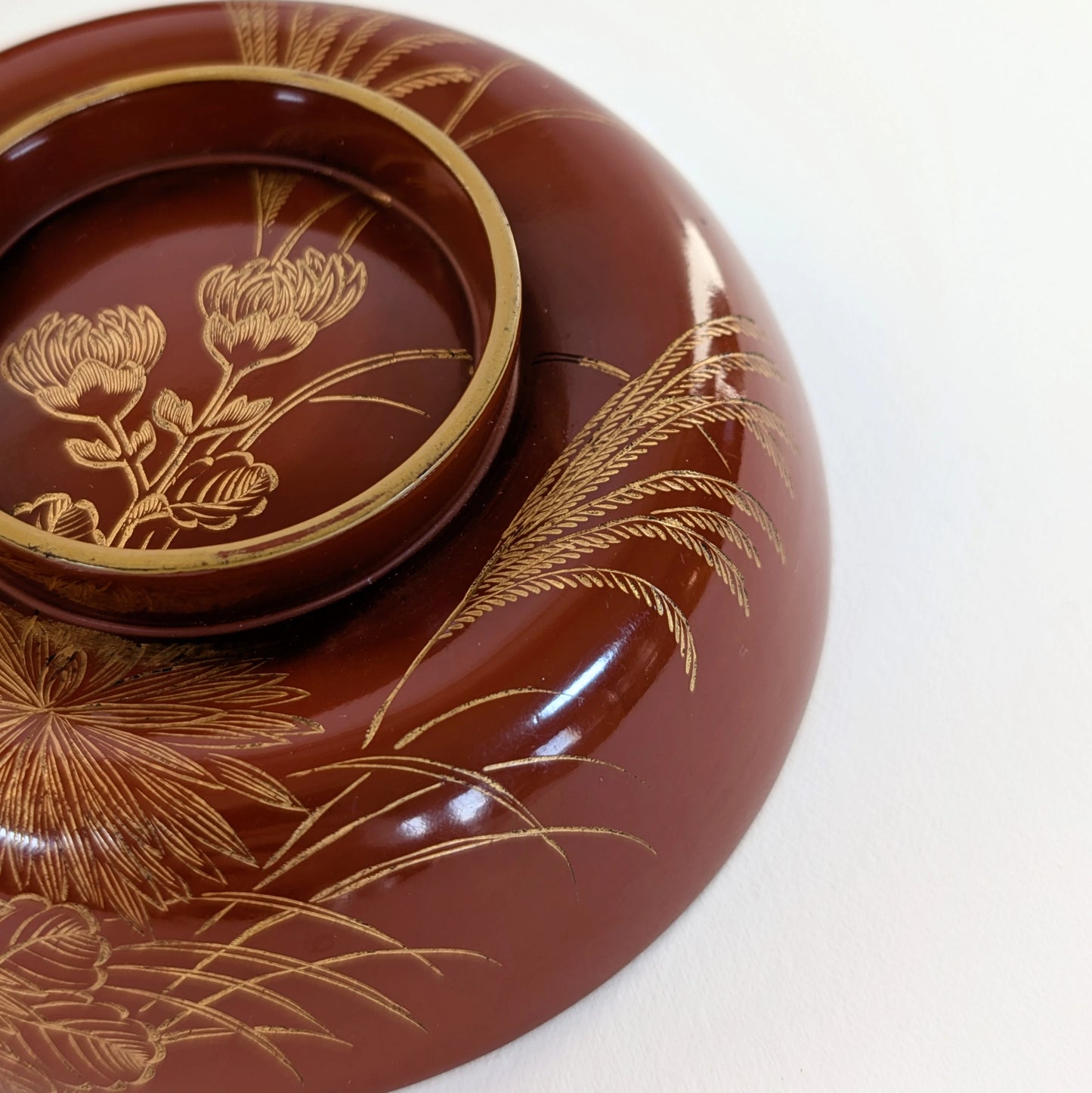 macro-maki-e-susuki-epis-herbes-automne-laque-japonaise