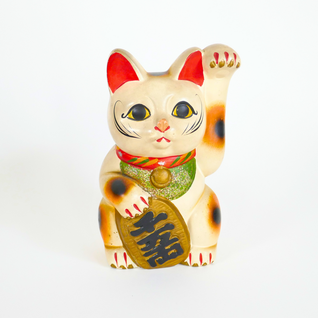un chat japonais maneki neko en céramique vintage