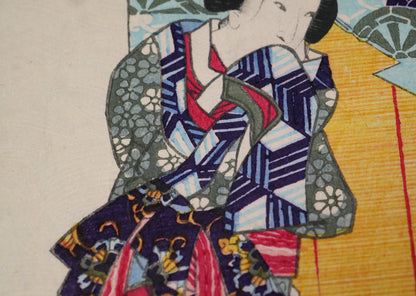 Détail des motifs de kimono et des impressions polychromes d’un nishiki-e original de Kunisada II daté de 1864