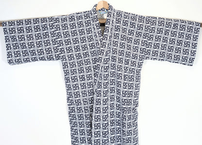 Nemaki japonais homme en coton bleu marine et blanc, vêtement traditionnel proche du yukata