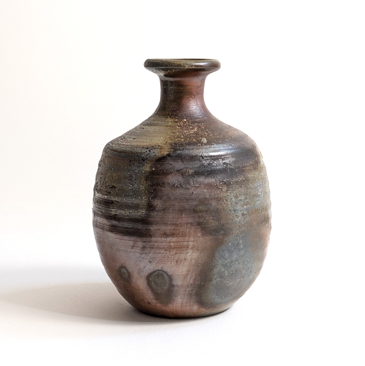 Tokkuri japonaise ancienne – Bizen yaki – signée Sueishi Kōsen 末石高仙 – 13 cm – époque Shōwa