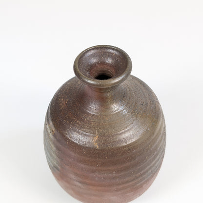 Tokkuri japonaise ancienne – Bizen yaki – signée Sueishi Kōsen 末石高仙 – 13 cm – époque Shōwa