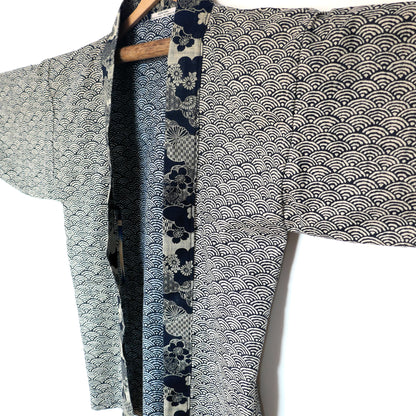 vue de profil du haori umi no sakura vue sur la longueur du col 