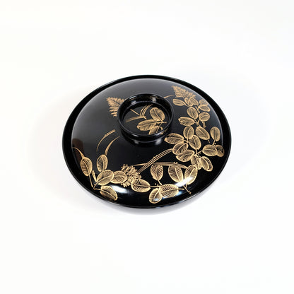 Couvercle en laque japonaise Wajima-nuri, décor maki-e doré motif hagi, antiquité japonaise artisanale traditionnelle.